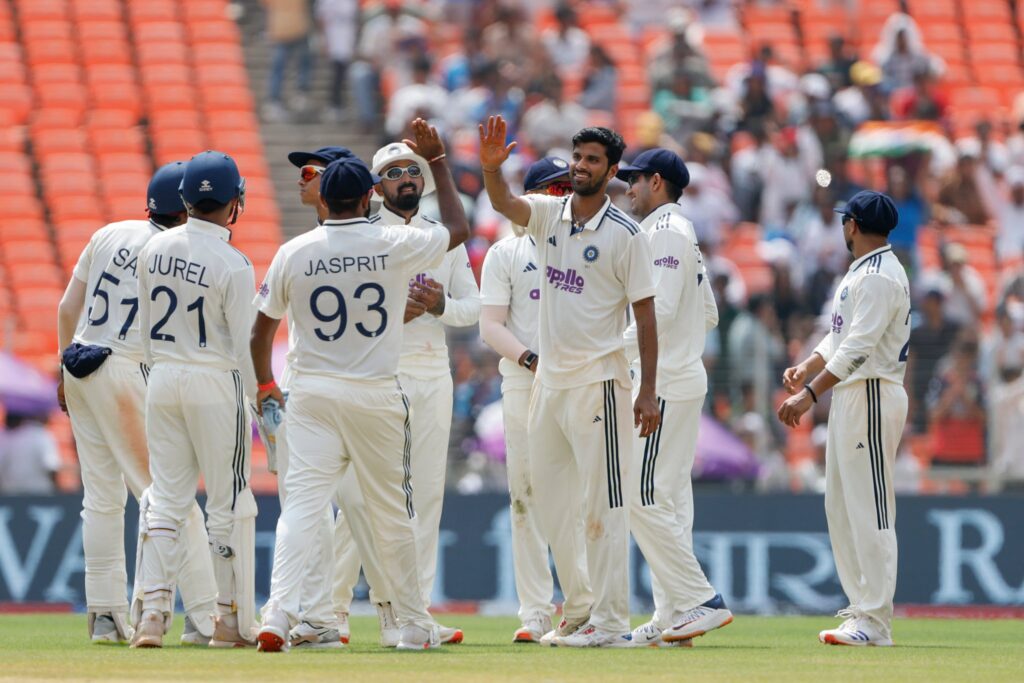 Ravindra Jadeja and Mohammed Siraj's consistent bowling performance lead India to victory against West Indies on Day 3 itself in the 1st test match